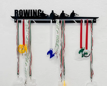 Lade das Bild in den Galerie-Viewer, Éremtartó Négyes | Remo nella Roccia