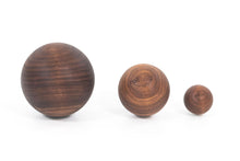 Load image into Gallery viewer, Masszázs golyó szett - diófa | rollholz