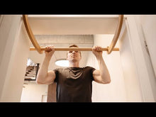 Load and play video in Gallery viewer, Húzódzkodó rúd ajtókeretre | rollholz