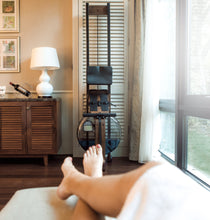 Kép betöltése a galériamegjelenítőbe: WaterRower S4 Classic | Diófa Evezőpad