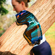 Lade das Bild in den Galerie-Viewer, Filippi Aliante Sonnenbrille – mit weißem Rahmen
